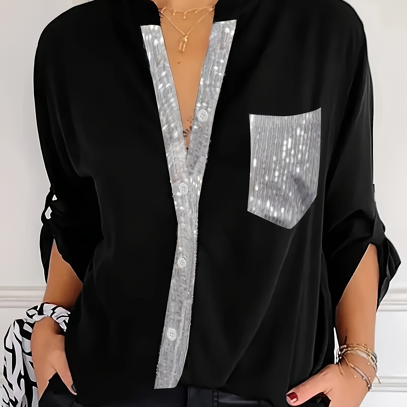 Women's Long-Sleeve Button-Up Shirt with Patch Pockets, Ideal for All Seasons, Designed for Casual Elegance.