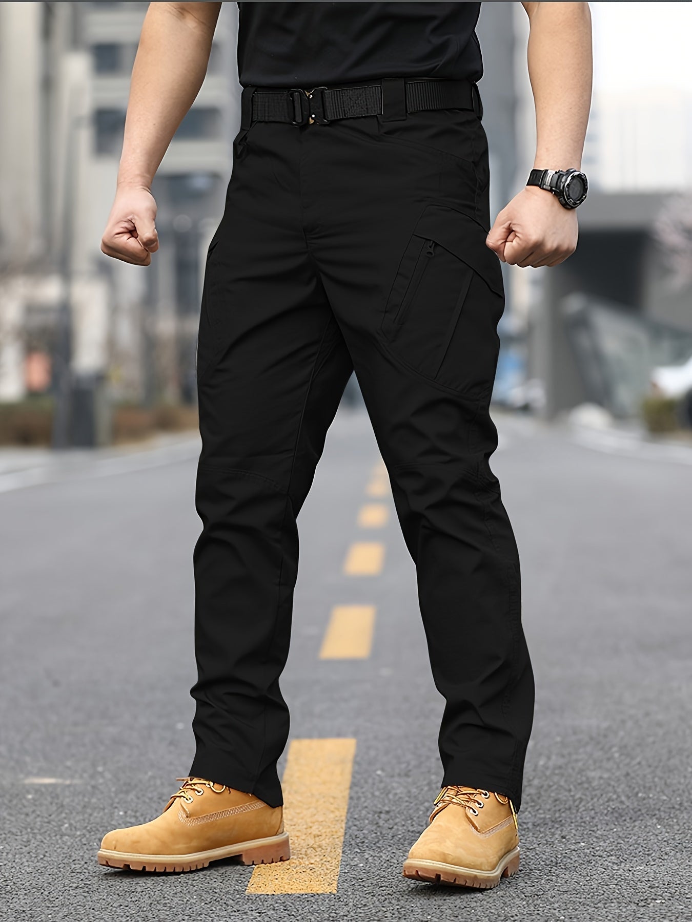 Men's slim combat pants for military training and outdoor activities, featuring a casual and tactical design.