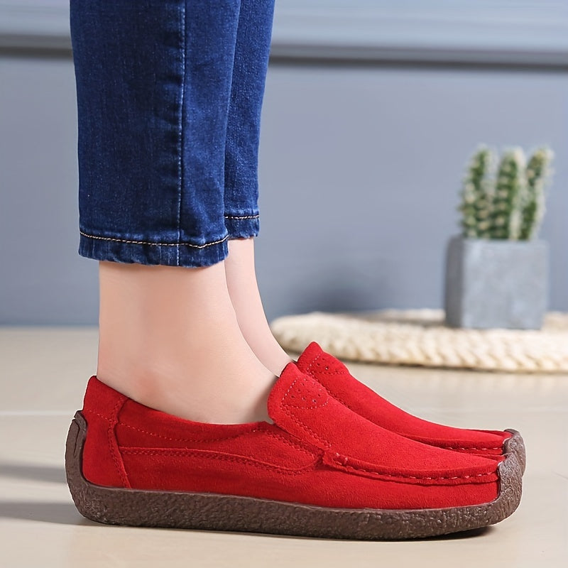 Women's lightweight closed-toe slip-on loafers