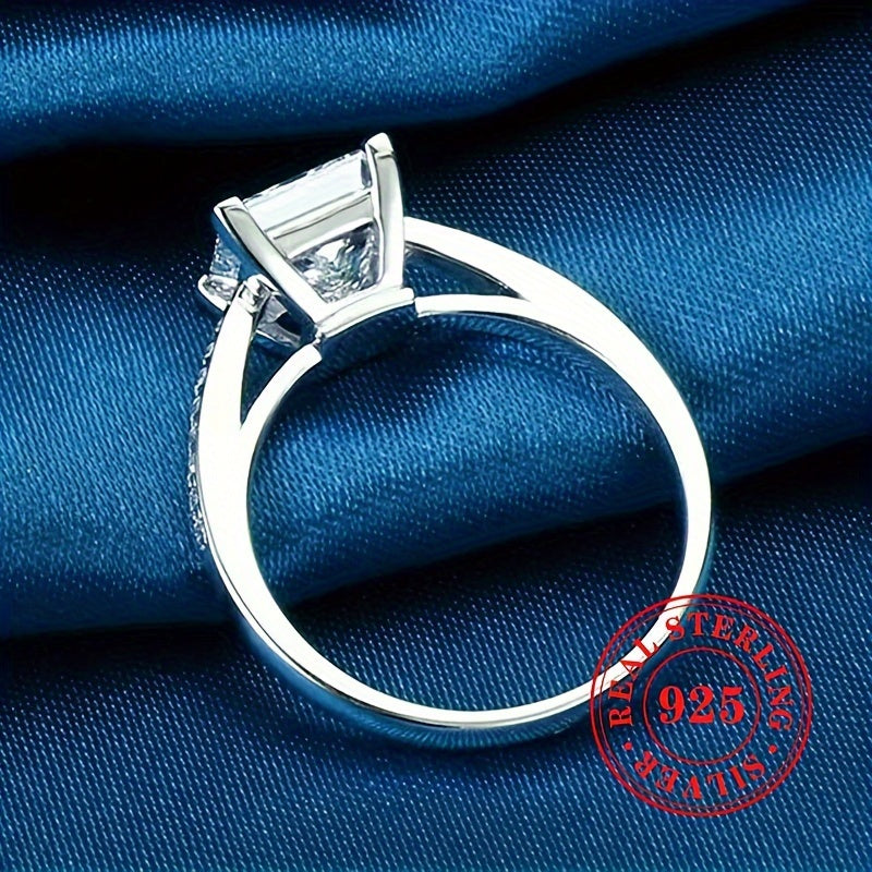 Luxurious Vacation Style S925 Sterling Silver Halo Ring with Princess-Cut Cubic Zirconia in a 4-Prong Setting - Perfect Engagement Ring or Gift for Women, Ideal for Weddings and Holidays