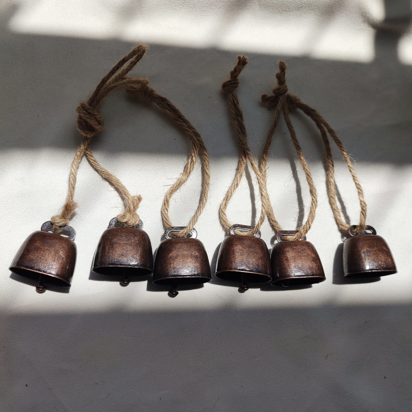 6-Pack of Cast Iron Cowbells with Rope for festive decorations and pet accessories