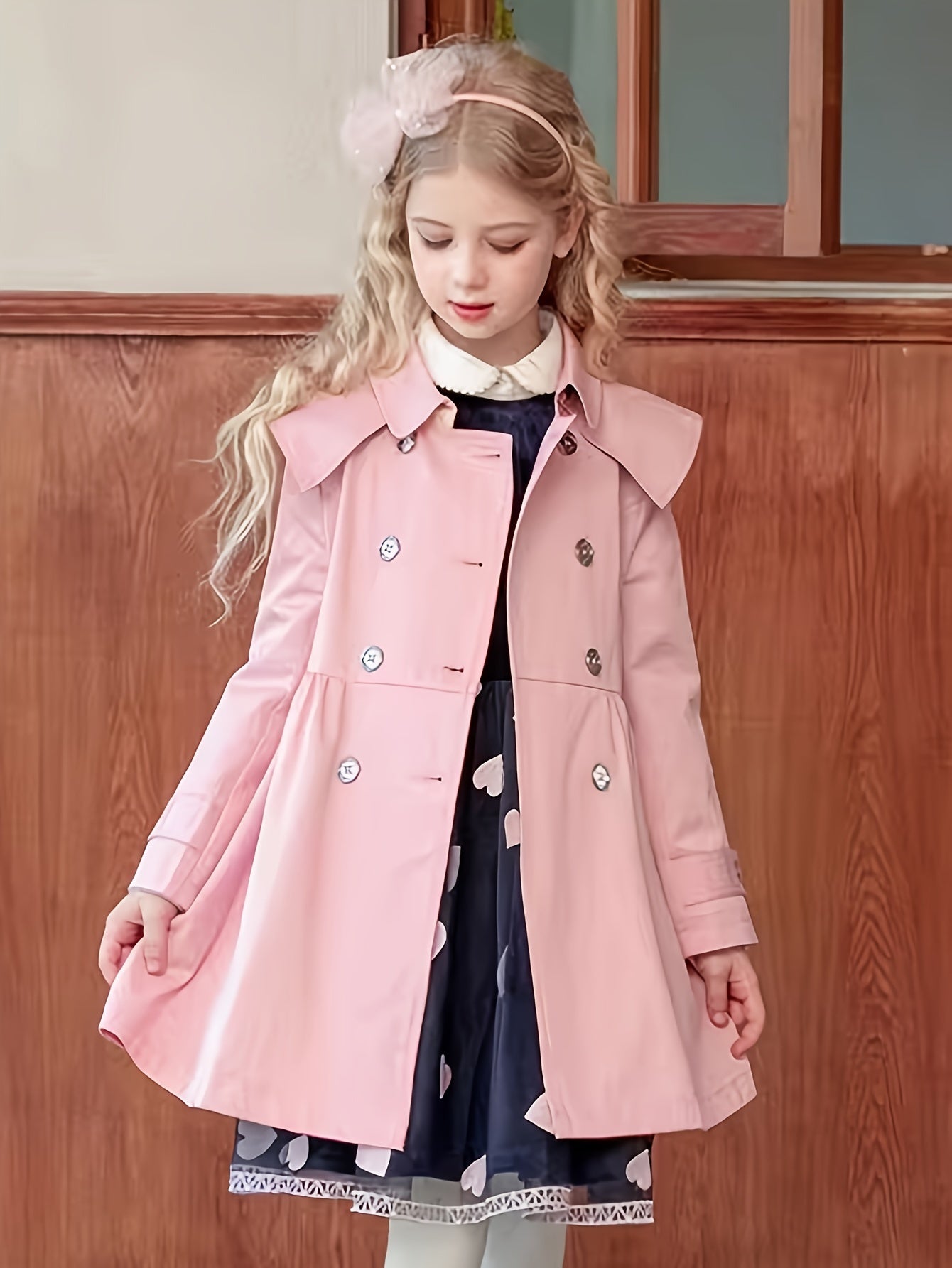 New princess-style trench coat for girls, tailored waist, British outerwear for autumn and winter.