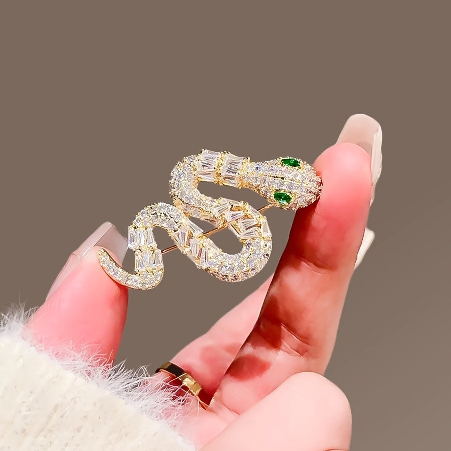 New for 2024: Luxurious Fashion Accessory for Women - Elegant Snake Brooch Pin featuring Green Eyes and Rhinestone Animal Shape