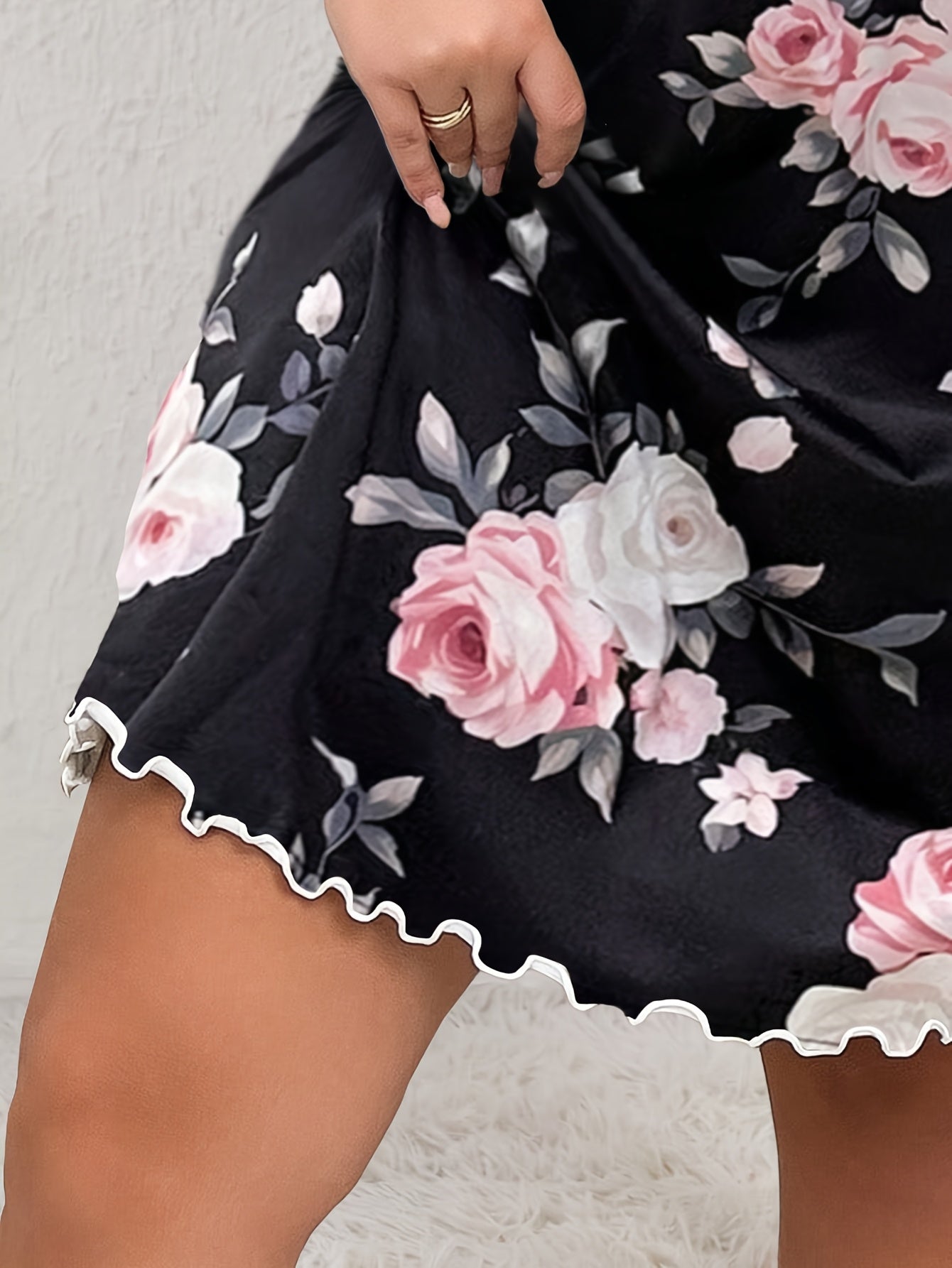 1pc Elegant Floral Print Night Dress for Women made of 95% Polyester and 5% Elastane. Features Crew Neck with Lettuce Trim, All-Season Knit Fabric.