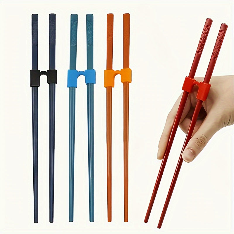 Pack of 4 beginner chopstick holders, lightweight and non-slip. Suitable for adults and learners, made of reusable plastic material. Dishwasher safe and no electricity required.