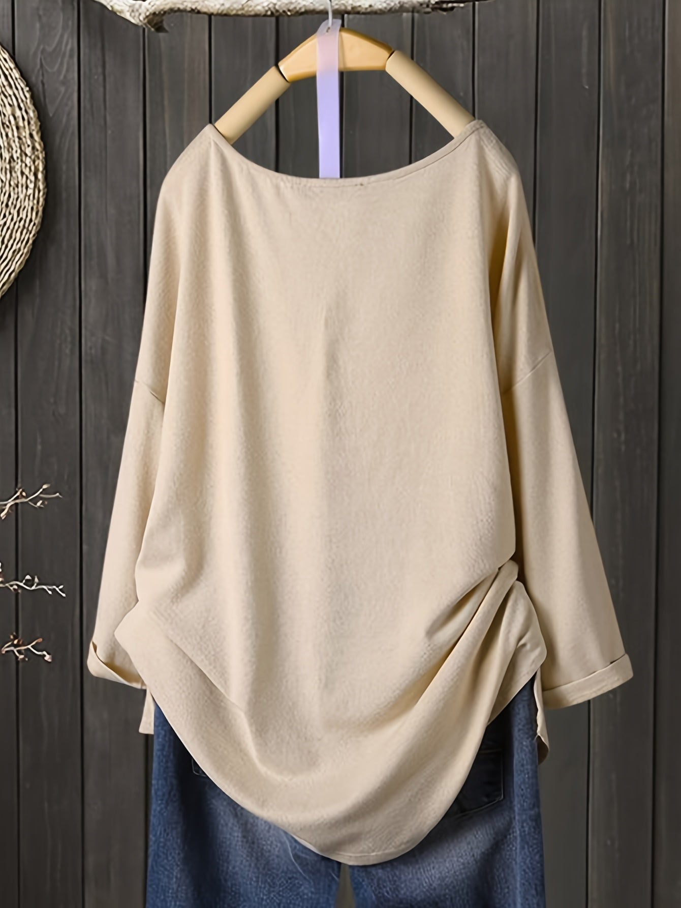 Stylish V-Neck Knit T-Shirt in Polyester, Solid Color, Slight Stretch, All Seasons, 180 g/m²