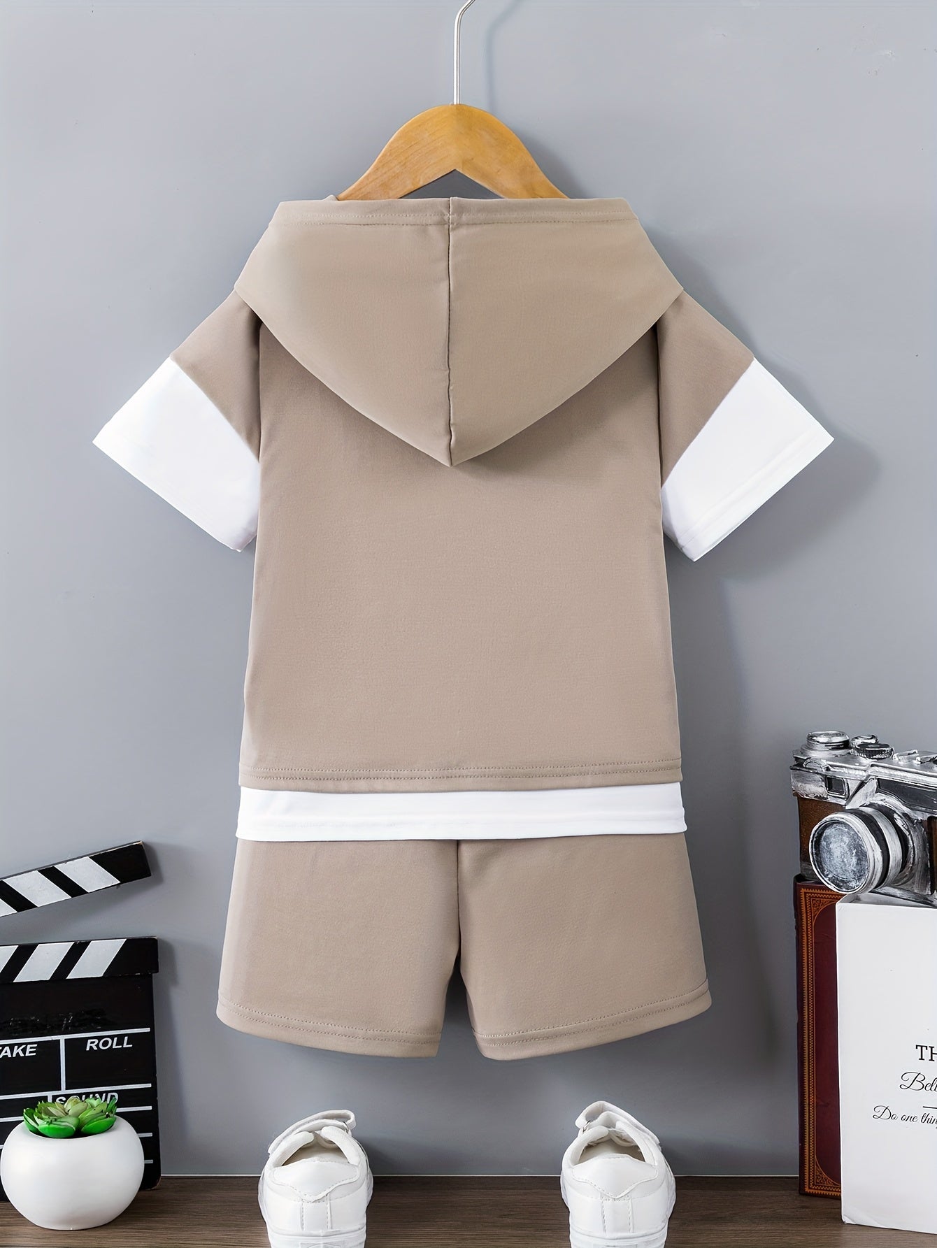 Boys Casual Hooded T-shirt & Shorts Set, Perfect for Summer Wear