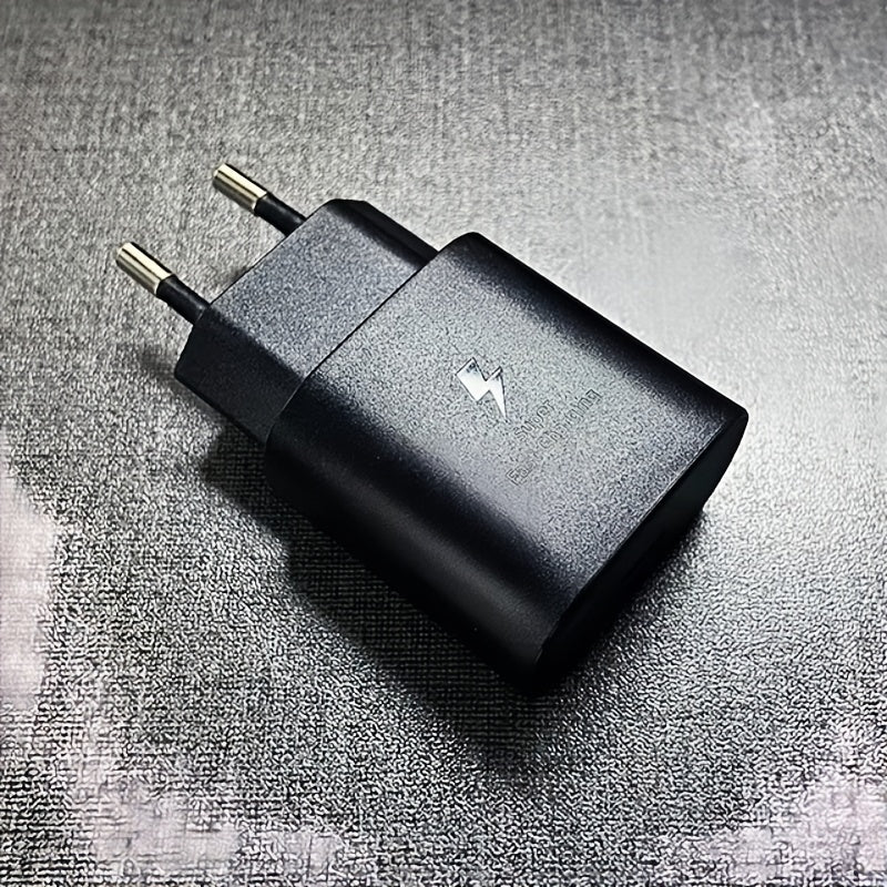 USB-C Fast Charger for Samsung Galaxy phones (S21, S22, S23, S24, Ultra, A54, A53, A34) with European standard plug. Includes universal power adapter, female to female connector, and Type C