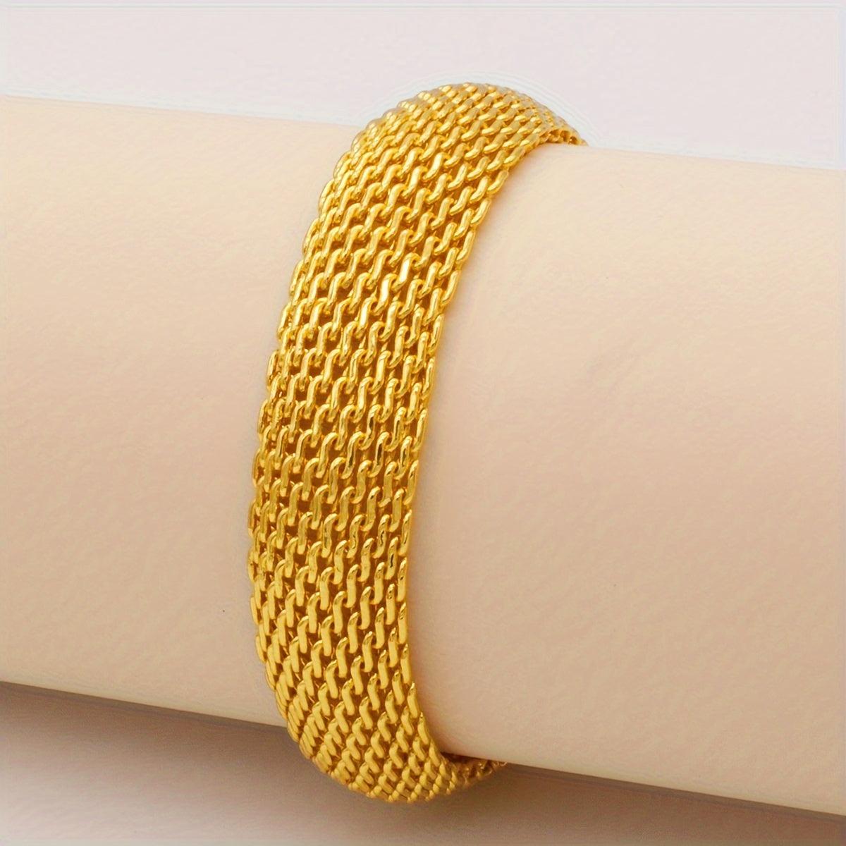 Classic and Elegant 24K Gold Plated Copper Bangle for Women - Versatile Charm Bracelet Perfect for Everyday Wear or as a Thoughtful Gift - Timeless Design, Suitable for All Occasions