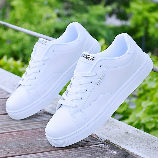 Men's casual skate shoes with solid color, low top lace-up design, PU upper, fabric lining, EVA insole, and rubber sole. Versatile for spring/summer and fall, suitable for casual wear.