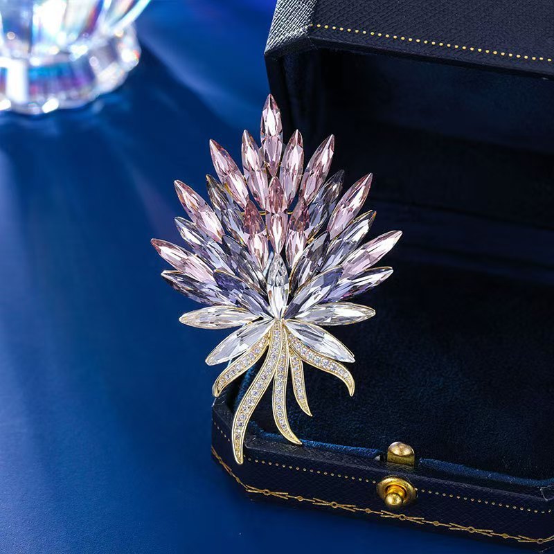 Stylish Blue Crystal Wheat Ear Brooch - Perfect for Dressing Up Outfits, Waistbands, and Hats