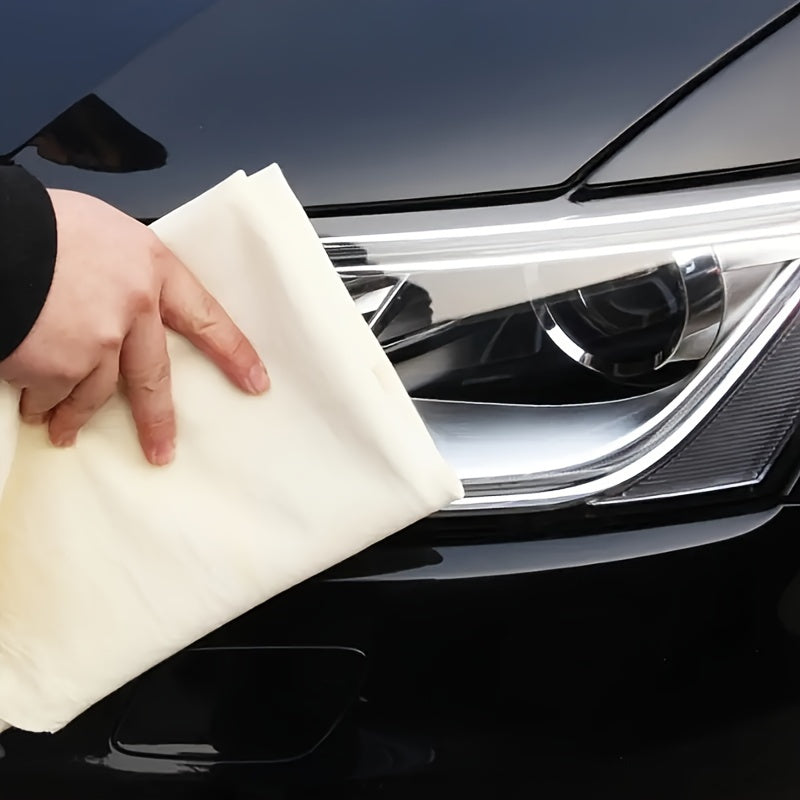 Absorbent Deerskin Chamois Towel: Soft, Quick-Dry, Durable for Car Wash & Detailing.