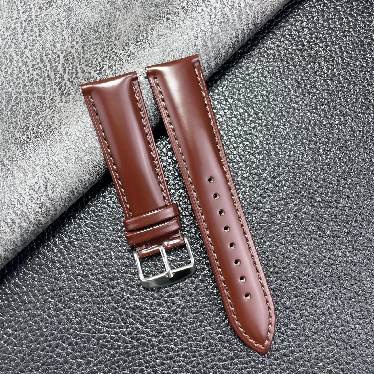 Premium Genuine Leather Watch Strap with Quick Release 18-22mm options, Expertly Hand Stitched and made from Horsehide Leather, Perfect for both Men and Women, Comes with Spring Bars, Great for Gifting