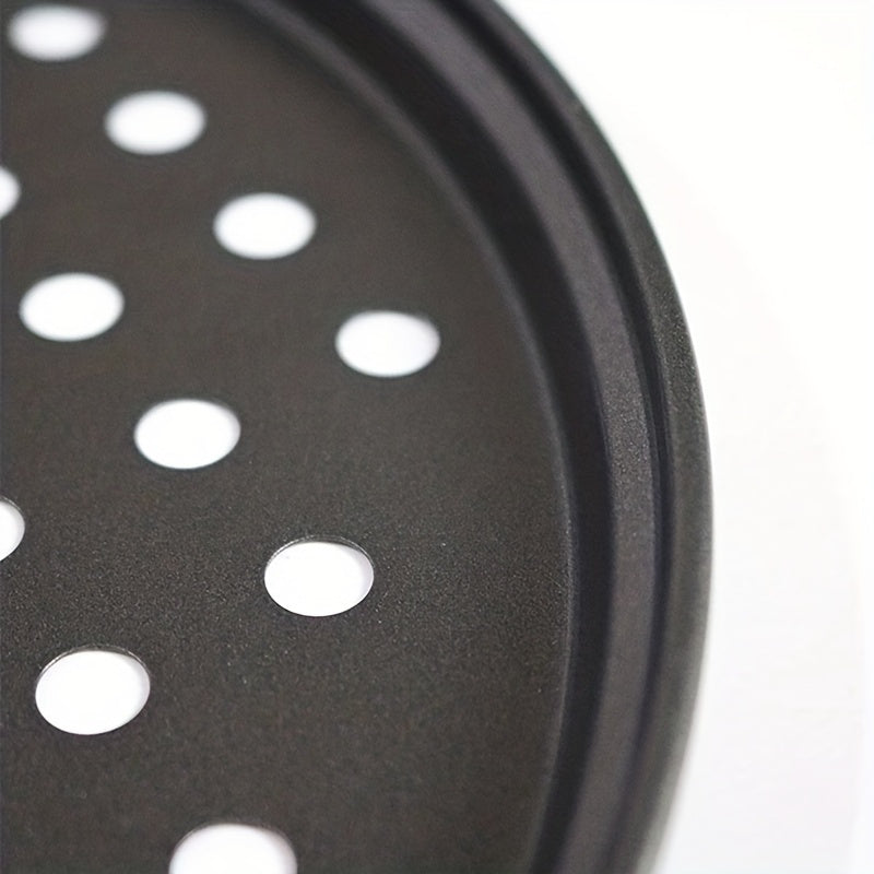 Get your hands on our high-quality non-stick pan, available in 1 or 2 pieces. This durable and ventilated pan delivers crispier results and is oven safe. Measuring 12 inches, it is perfect for both home and restaurant kitchens. The premium perforated