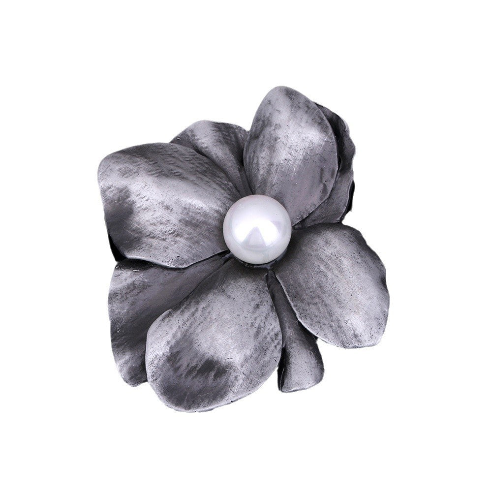 Vintage Alloy Flower Pin with Faux Pearl - Elegant Four-Leaf Clover Brooch for Dresses, Sweaters & Coats