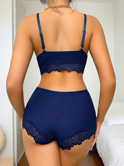 Trendy seamless backless bras and boyshorts for European and American markets.