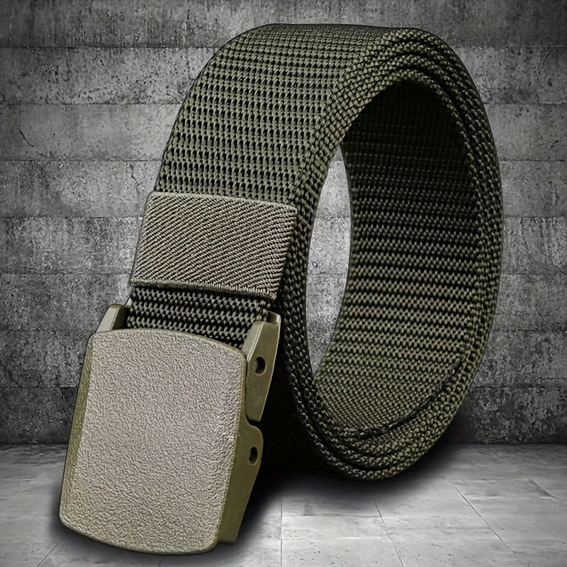 Hypoallergenic nylon belt with smooth buckle, ideal for casual wear, jeans, and outdoor activities for both men and women.