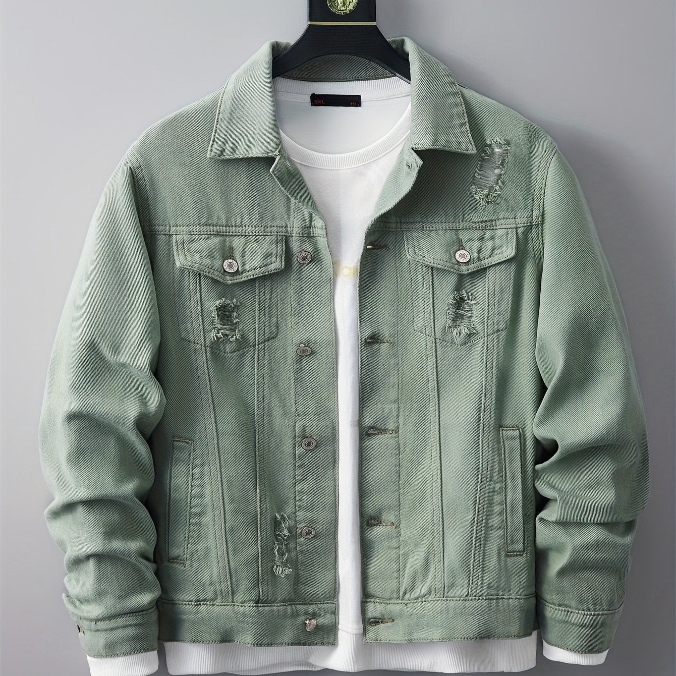 A durable men's denim jacket for everyday wear, outdoor activities, and casual fashion in spring and fall.