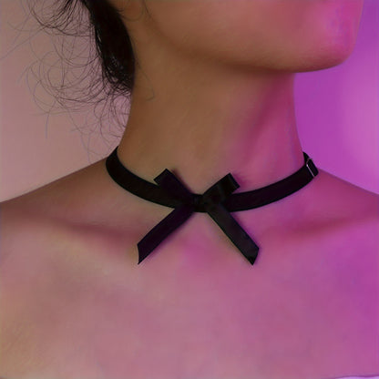 Stylish and cute bow collar designed for adult women, a fashionable and sexy accessory.