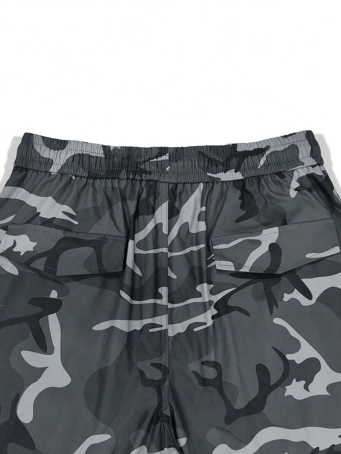 Men's All-Season Camo Cargo Pants with Comfort Fit, Versatile Pockets, and Street-Style Drawstring Design.