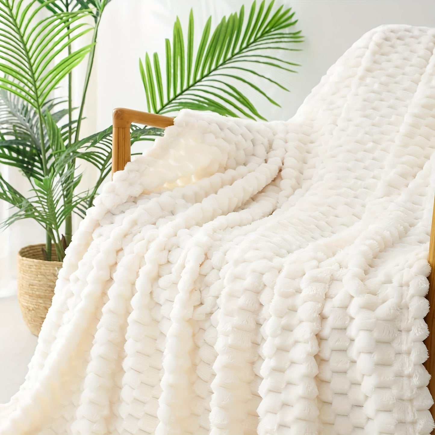 Soft and cozy 3D fleece throw blanket for couch or bed, featuring a stylish fluffy design. Thick, warm, and large plush sherpa blanket perfect for snuggling up on the sofa.