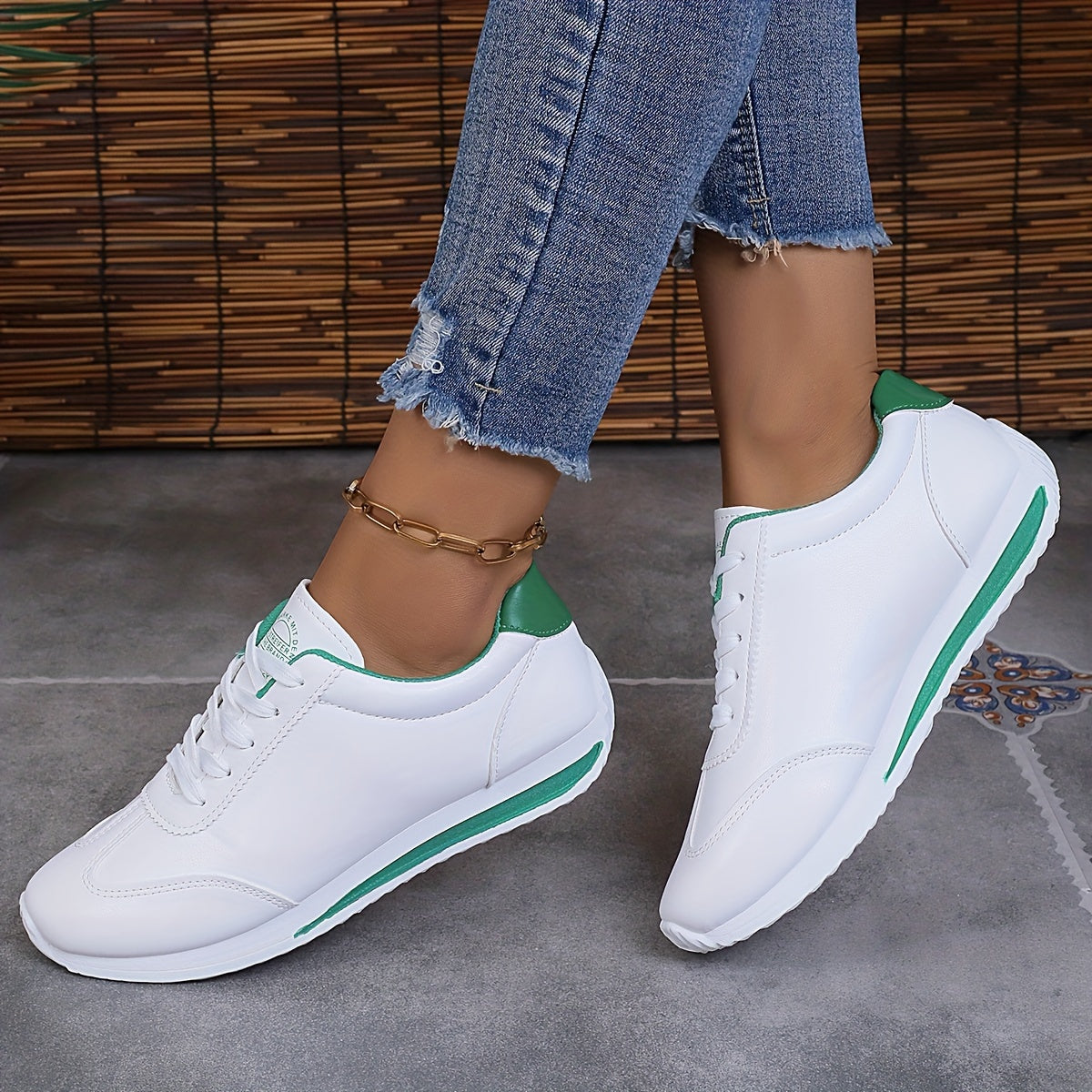 Women's fashion sneakers with comfortable platform and soft sole, ideal for casual wear and work.