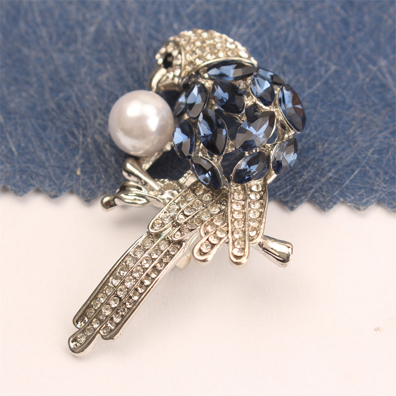 Stylish Rhinestone Bird Brooch, a Versatile and Unique Addition to Your Wardrobe, Purses, and Headwear