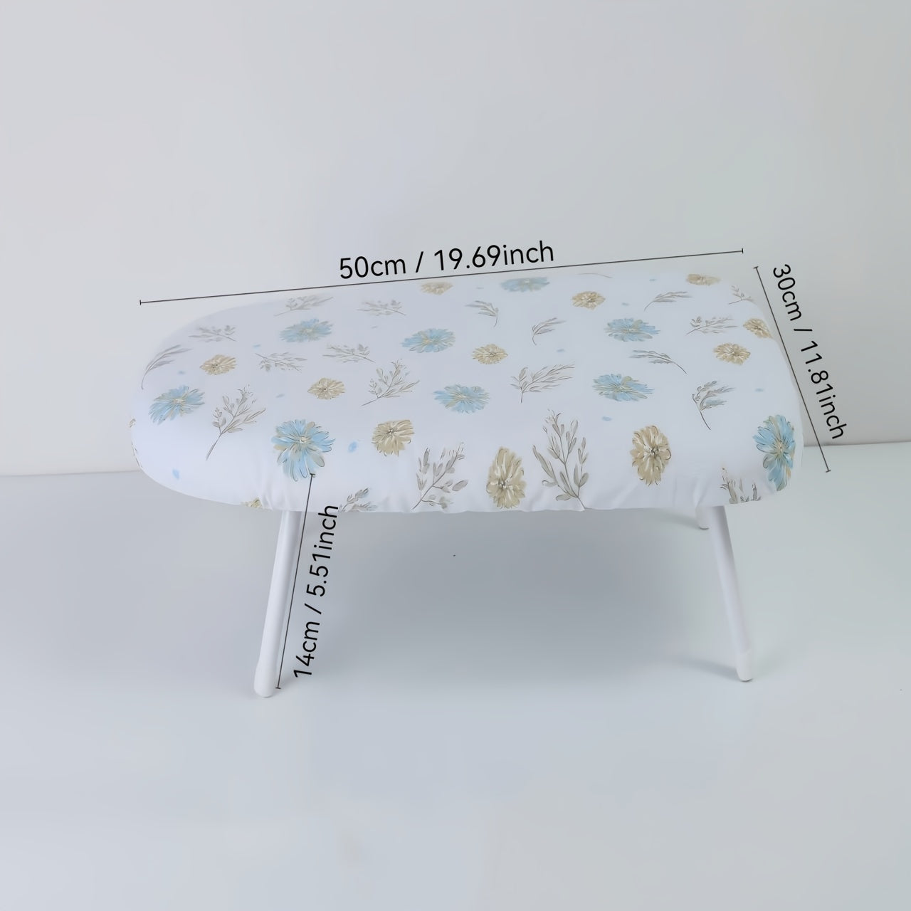 1 piece of Home Ironing Clothes Collar Cuffs that can be used at the Office, for Leisure activities, and for ironing on the Dining Table. It is a Foldable Ironing Board.