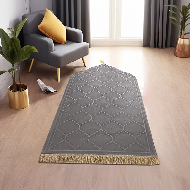 Thick Prayer Mat with Printed Design and Tassels, Made from Flannel Fleece, Durable Polyester, Easy to Clean, Lightweight for Indoor Use in Bedroom, Perfect for Muharram, Ramadan, Eid Al-Fitr, and Eid ul Adha Celebrations