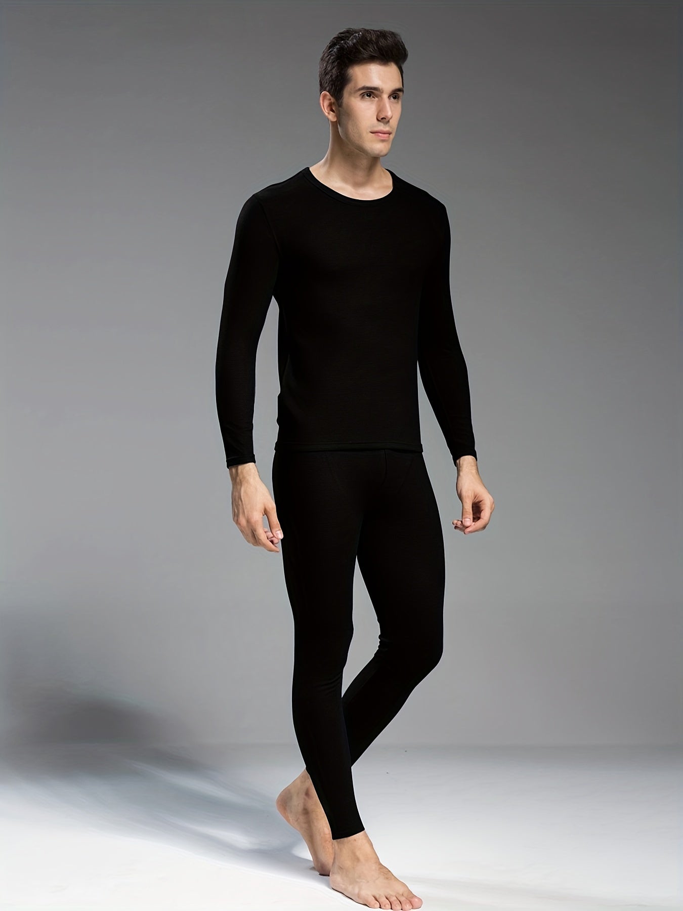 Men's warm underwear set for autumn and winter, with pants and round neck top for adults and teenagers.