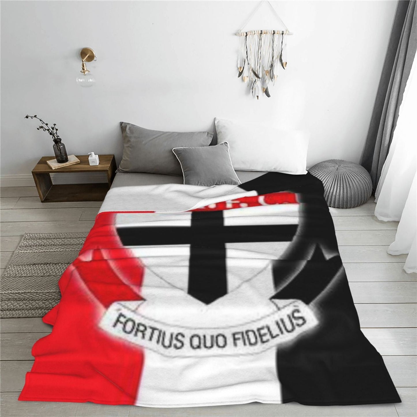 Stay warm and cozy with the St Kilda Australian Rules Football Club Printed Fleece Blanket. This soft and snug throw blanket is ideal for napping, whether on the sofa, in the office, on the bed, or while camping or traveling. It makes a versatile gift