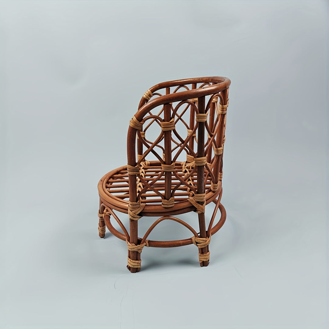 Vintage Style Photography Chair, Handwoven Rattan Chair for Photoshoots, Stylish Furniture for Photography Poses.