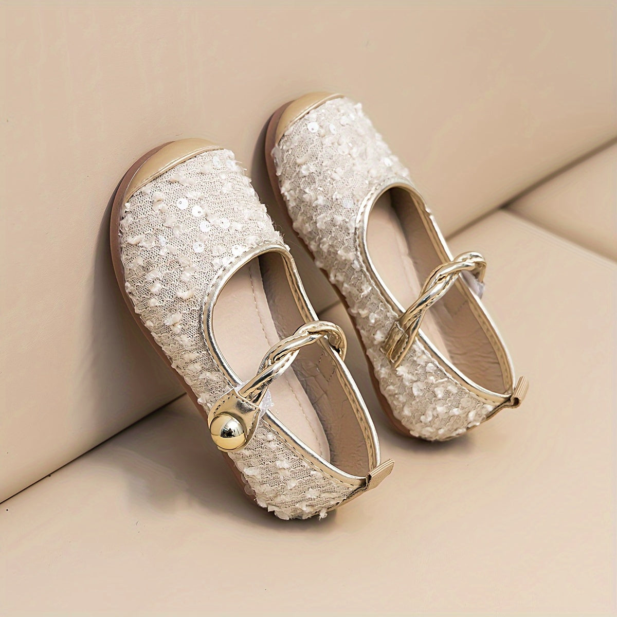 2024 Spring/Summer French Sequin Princess Flats for Children - Korean Style Mary Jane Shoes with Soft PU Sole. Adjustable strap closure for ages 14 & under.