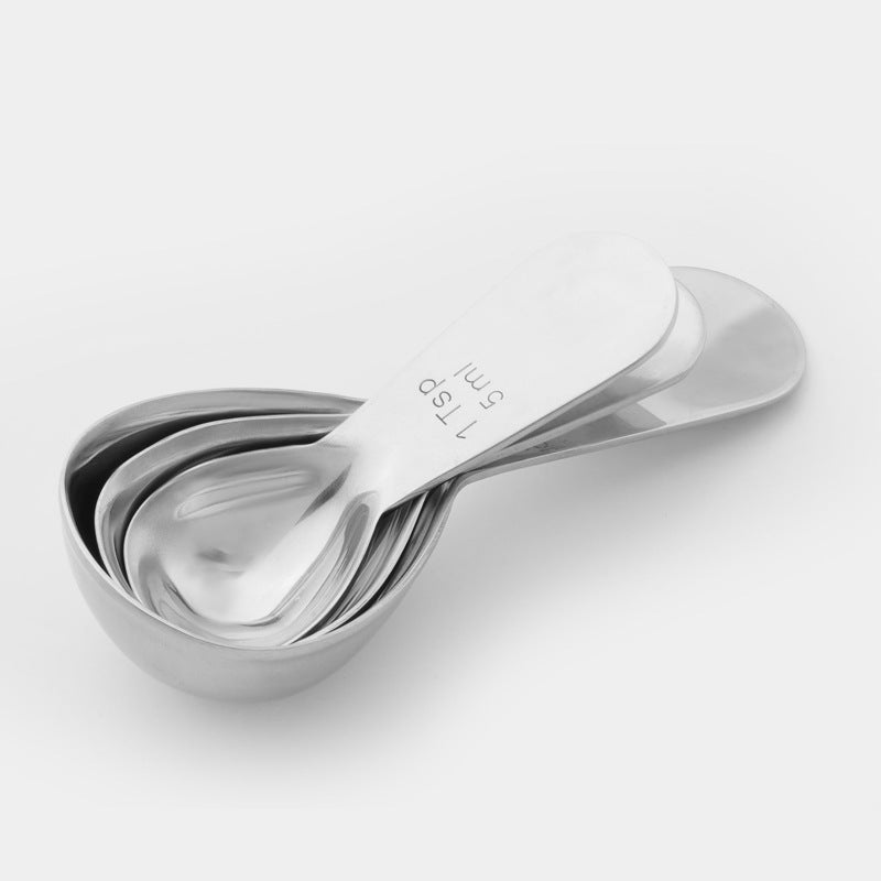 Coffee scoop made of stainless steel with measurement marks - ideal for measuring beans, powder, and baking ingredients.