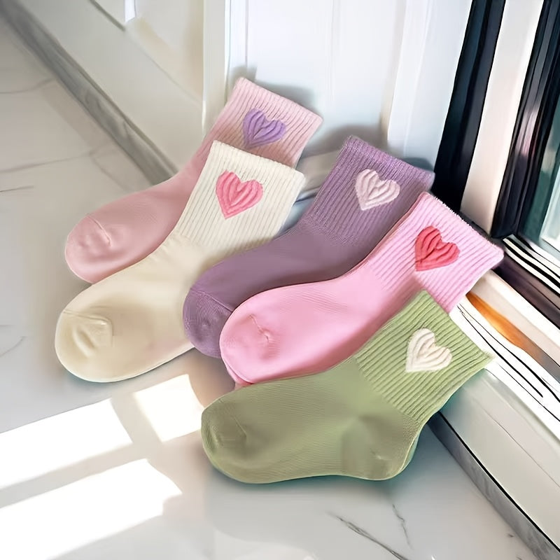 Girls' mid-calf socks for all seasons, cute and trendy, perfect for students aged 2-15.