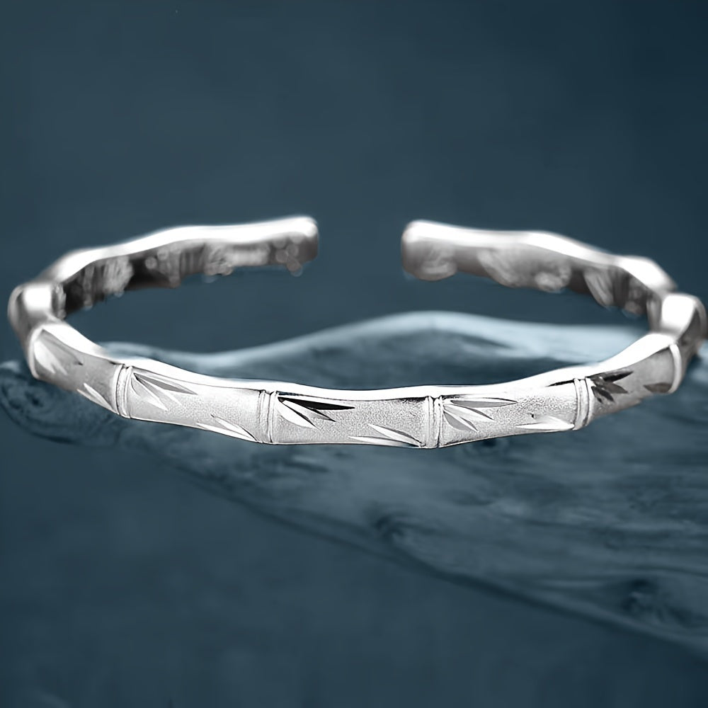 Stylish Bamboo Bracelet with Classic Appeal, Featuring Bamboo Leaf Design and Matte Finish - Ideal for Parties and Gifting