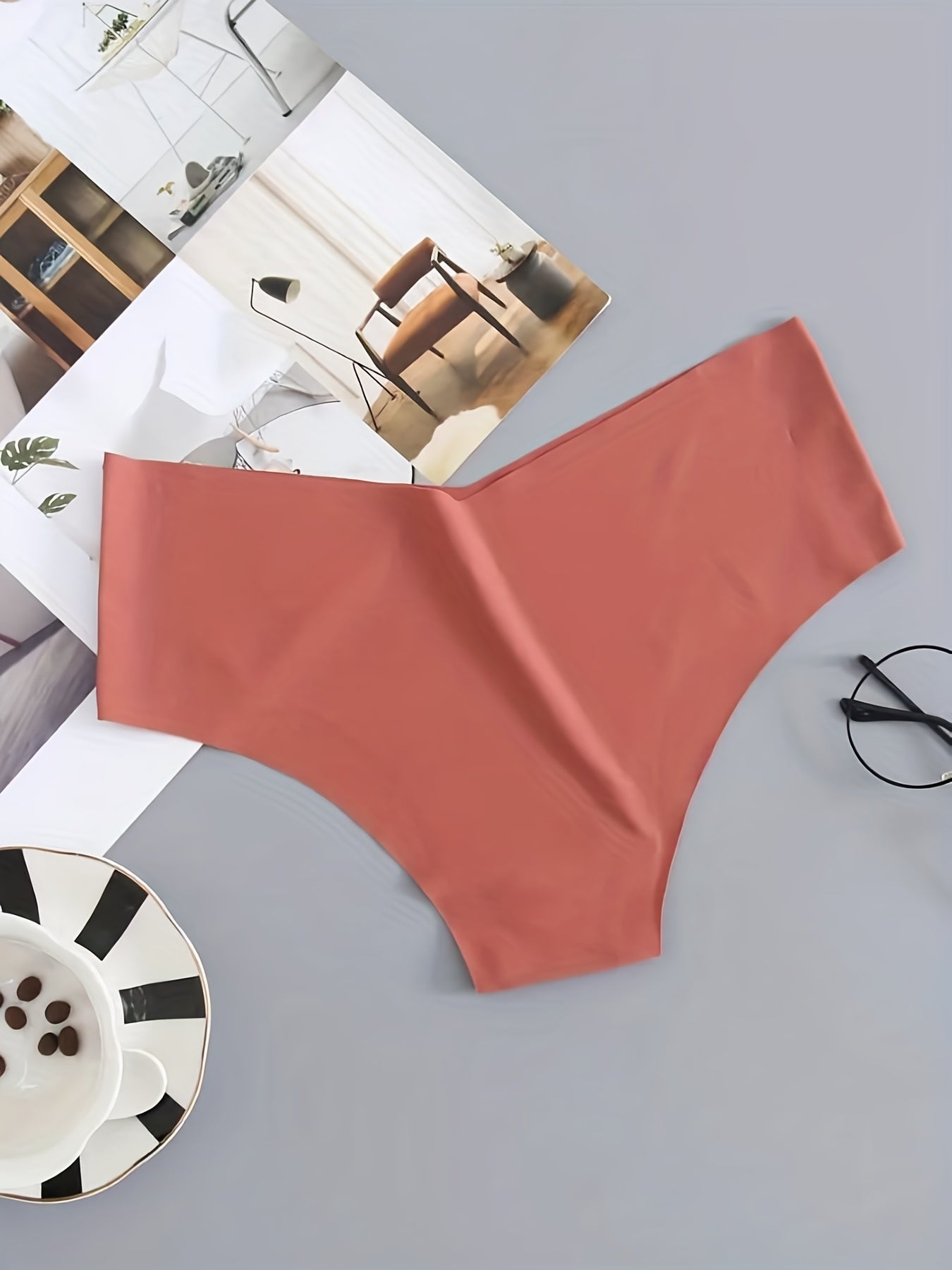 5 seamless hipster panties, comfy and breathable, perfect for women's lingerie and underwear.