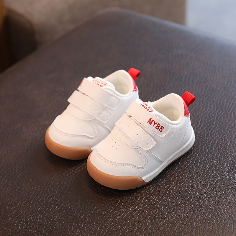 Casual, non-slip infant and toddler shoes for boys and girls in spring and autumn.