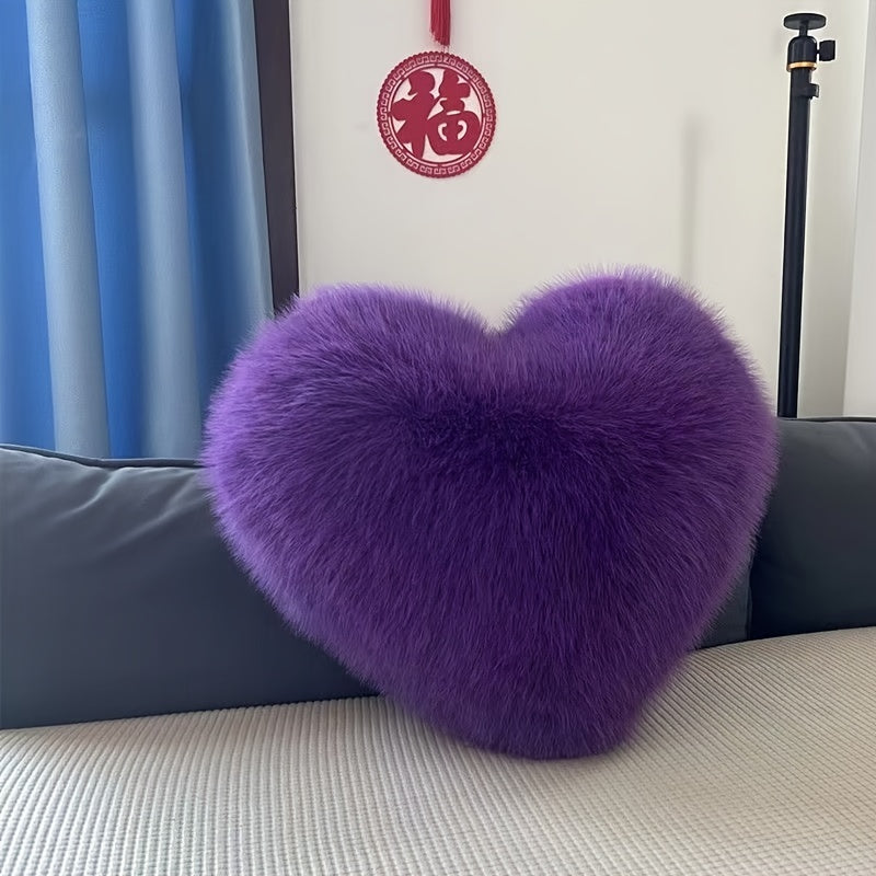 Heart-shaped cushion made of modern faux fur, perfect for all seasons, machine washable, great for sofa or bed decor, ideal gift for birthdays or Valentine's Day, made of fox fur.