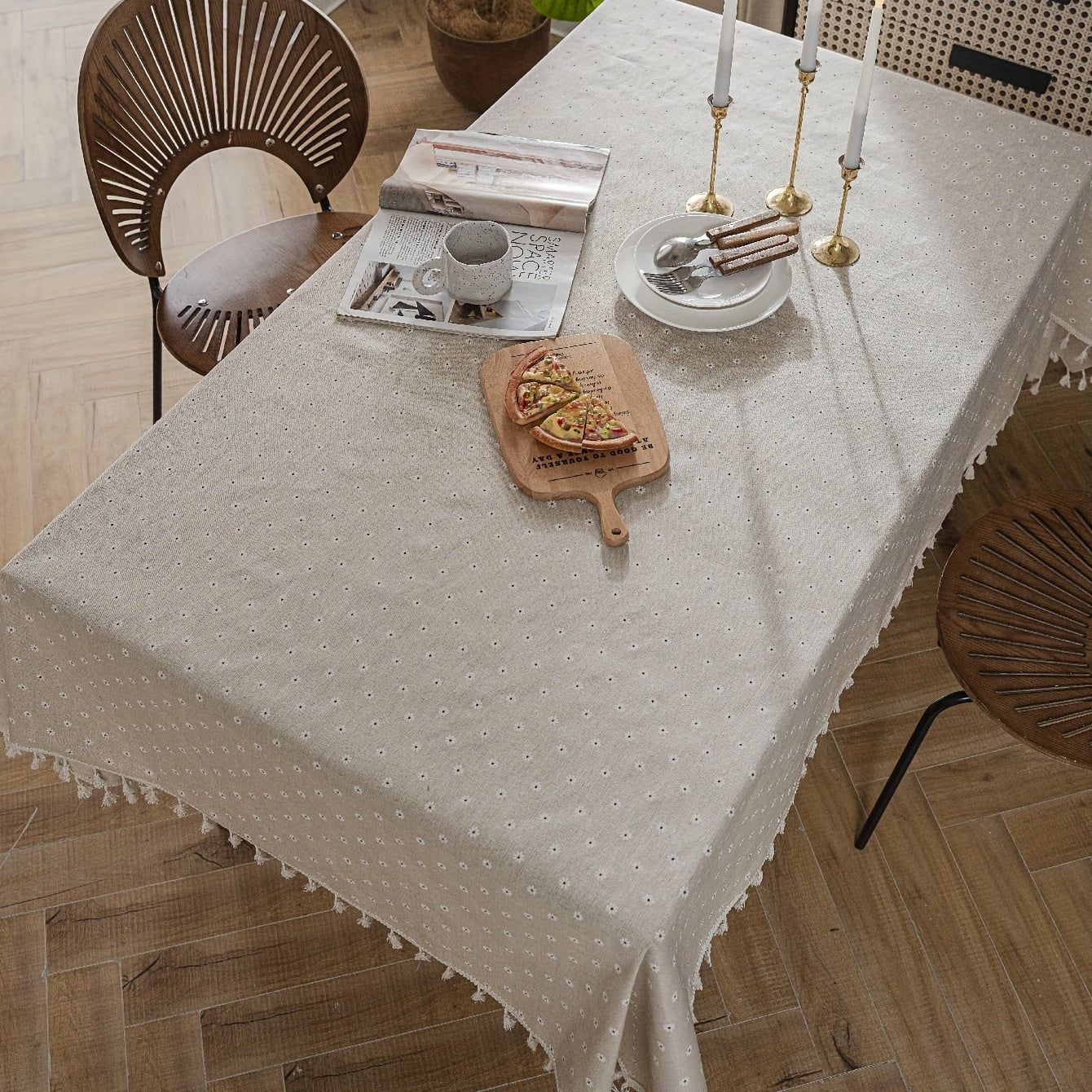 White chrysanthemum and beige linen print farmhouse floral tablecloth with tassels, ideal for kitchen and dining decor. Ready for Thanksgiving, made of polyester, rectangular shape.