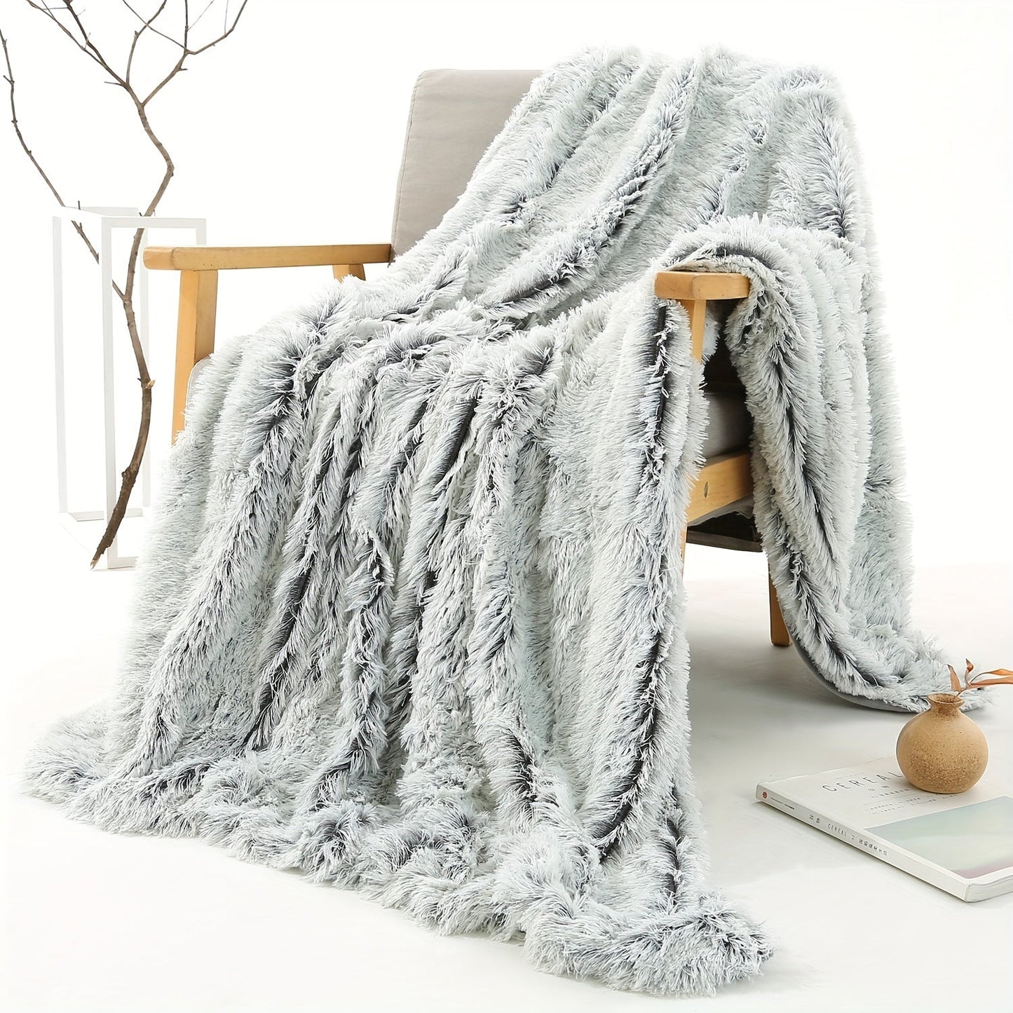 Soft and comfortable double-layer plush sofa blanket, perfect for keeping warm and cozy in your office, on the couch, bed, or during a nap. Ideal for both home and office use.