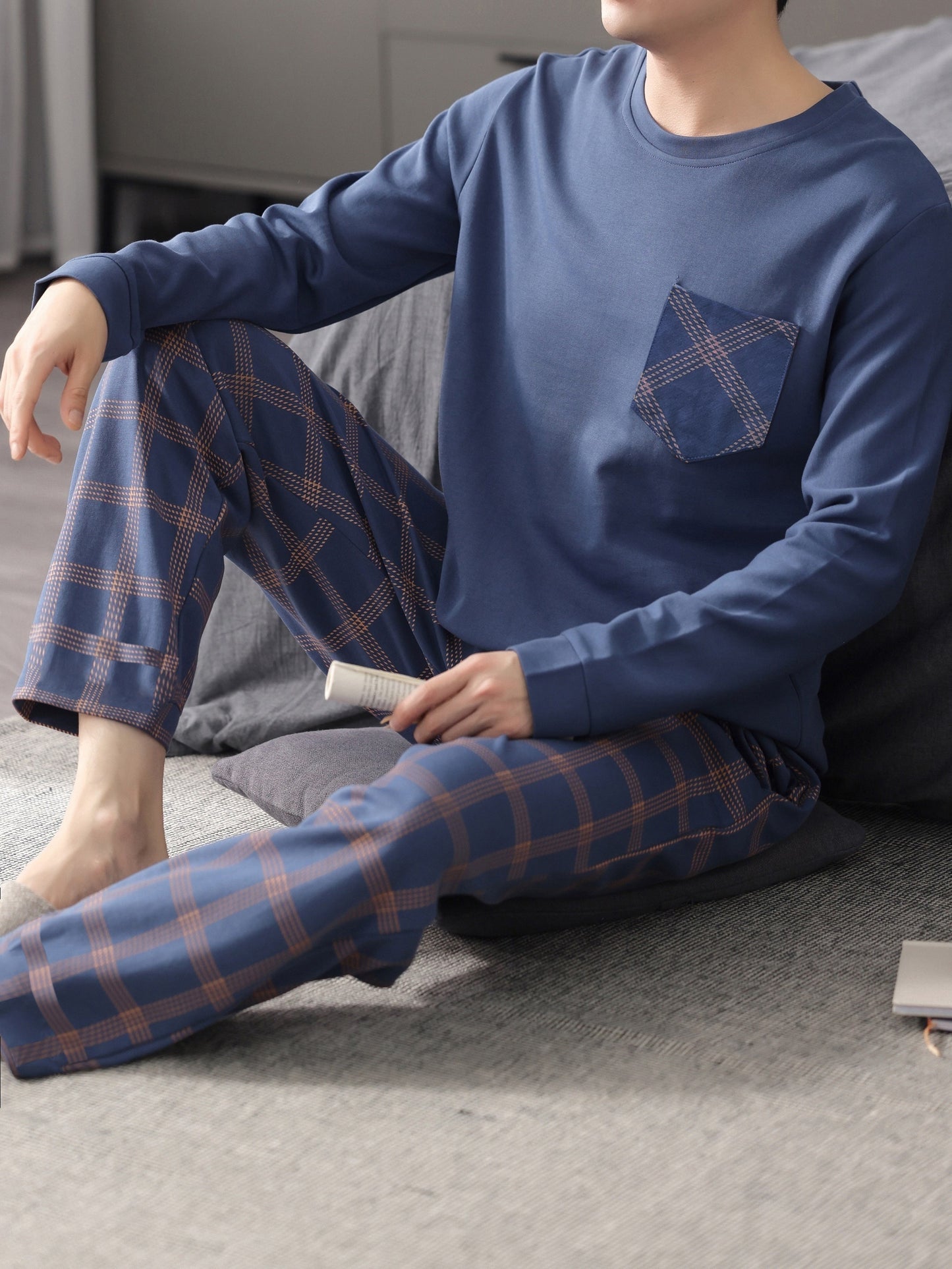 Checkered pajama set with long sleeves, crew neck T-shirt, shorts, and loungewear sleepwear for men.