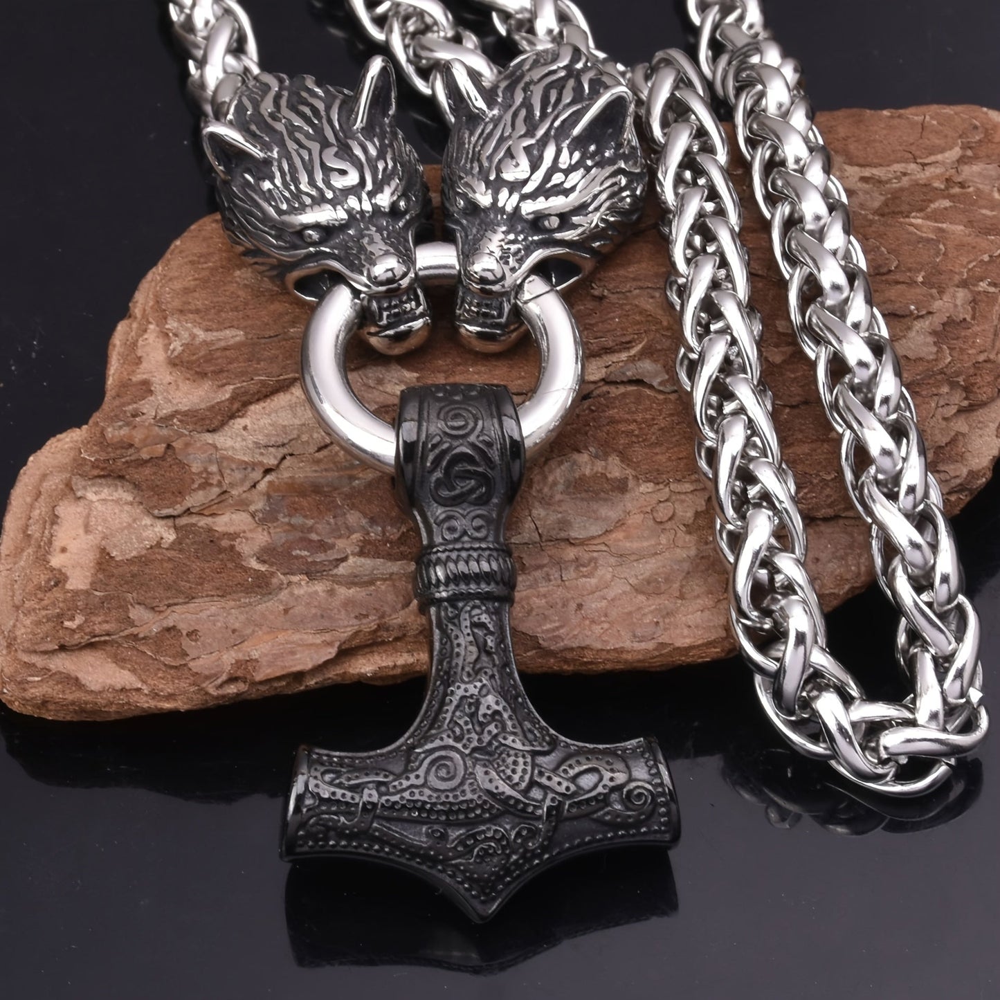 Gold Wolf Head Thor's Hammer Pendant Necklace - A stylish and bold men's jewelry piece inspired by European and American Viking culture.