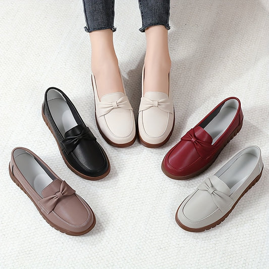 Ayollar uchun qora, oq, qizil, jigarrang, kulrang rangdagi bow detali bilan slip-on loafers - yengil, qulay yurish poyabzallari | Norasmiy va Zamonaviy Sun'iy Qoplama Dizayni