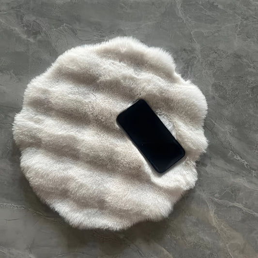 Soft faux fur round plush rug that is perfect for all seasons, with a comfortable smooth short pile carpet. This rug is easy to maintain as it is machine washable, making it a cozy decorative mat for your bedroom bedside, sofa throw, photography decor