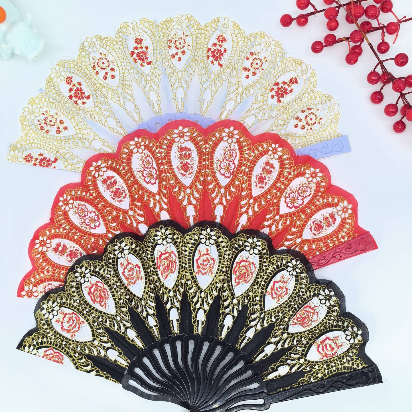 Single Flower Ladies Carved Folding Summer Dance Performance Folding Fans in Classic European Style
(12 pieces, 6 pieces, 3 pieces) perfect for trendy photography props.