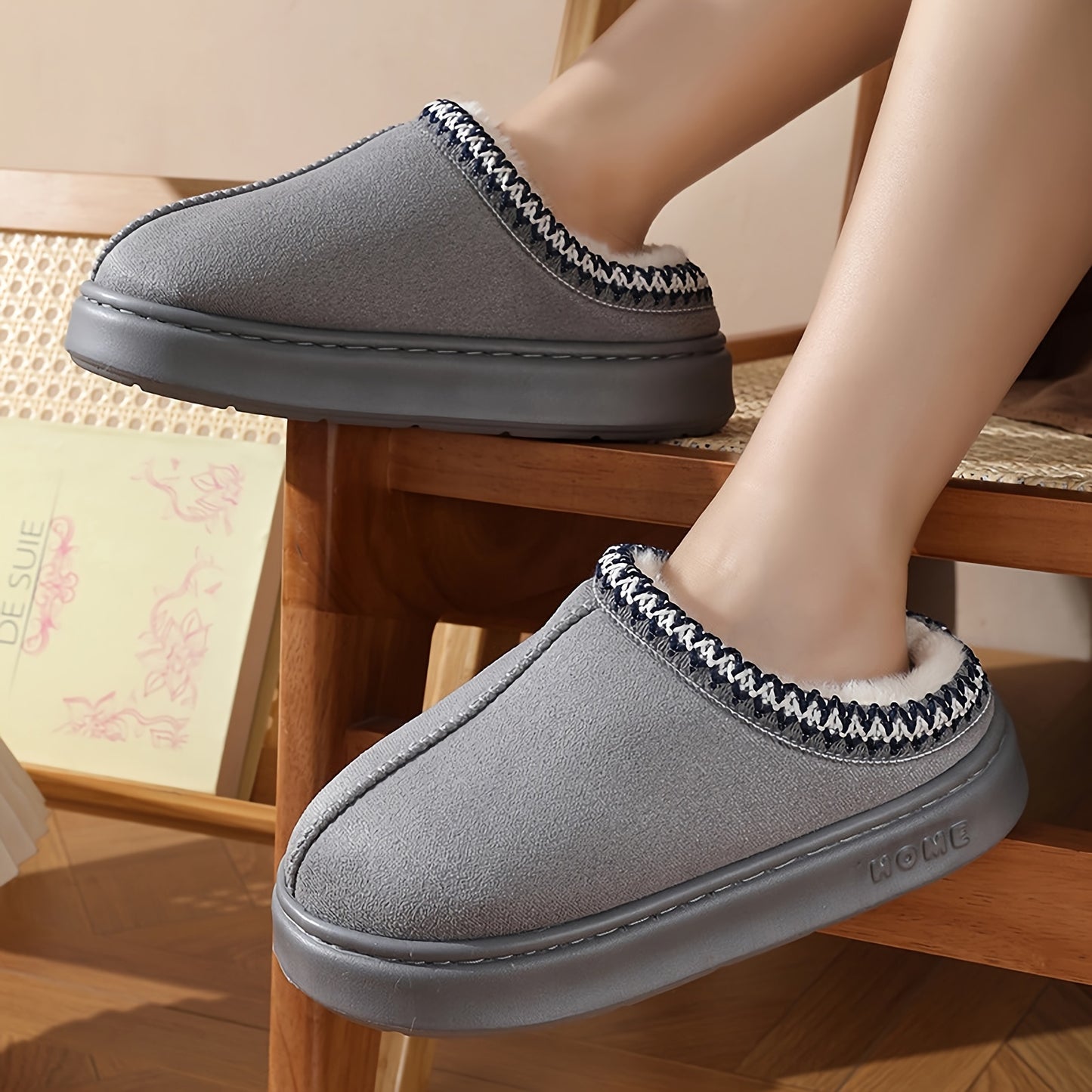 Stylish Winter Slippers for Men and Women - Cozy, Warm Indoor/Outdoor Slip-Ons with Plush Lining and Anti-Slip Sole