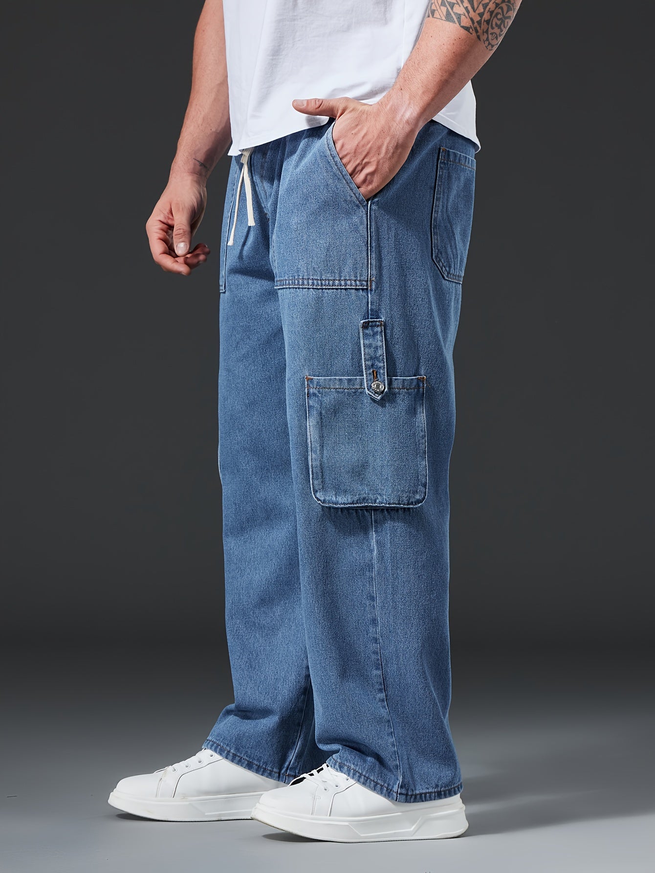 Men's solid cargo jeans for plus size in Spring, Fall, and Winter.