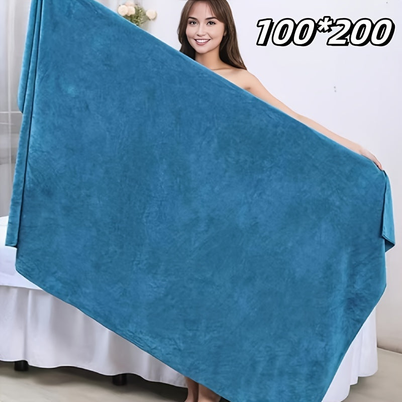 Large, lightweight bath sheet measuring 119.38cm x 200.66cm. Ultra-soft, quick-dry nylon/polyester blend with striped design and modern style, ideal for home use.