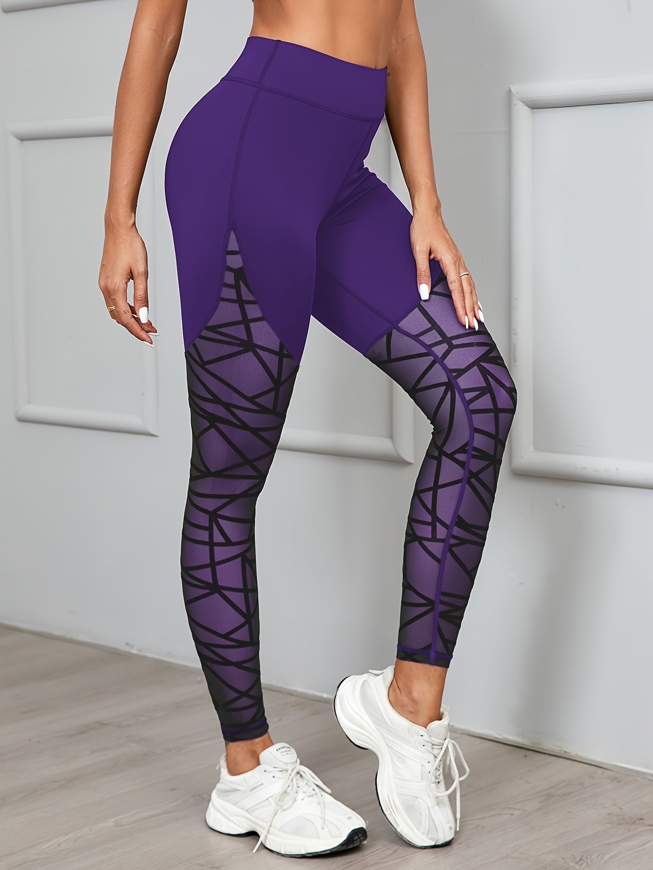 High waist geometric mesh leggings for daily fitness and yoga, women's activewear.